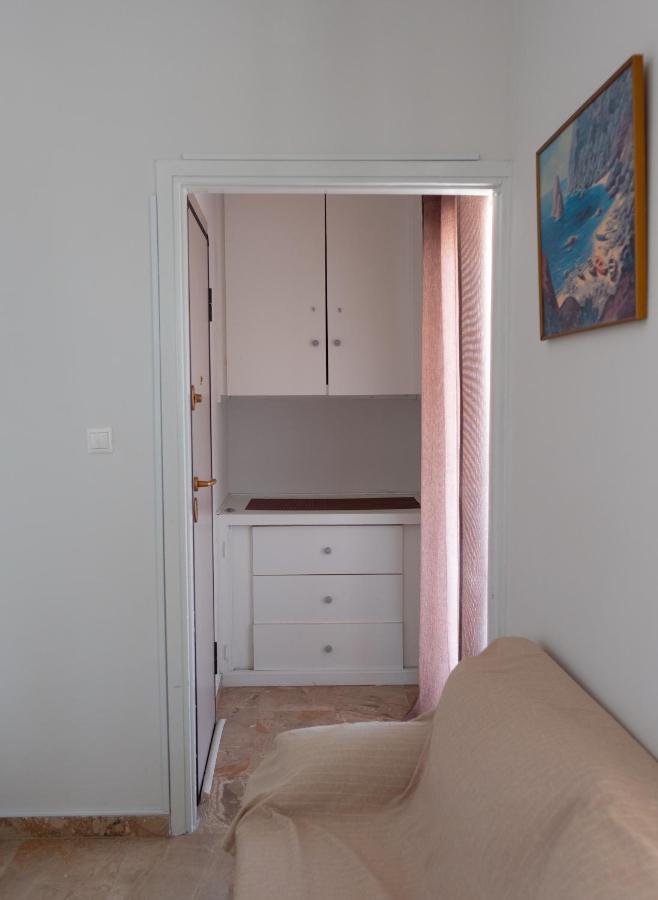 Ferienwohnung Whitehouse Loutraki Exterior foto