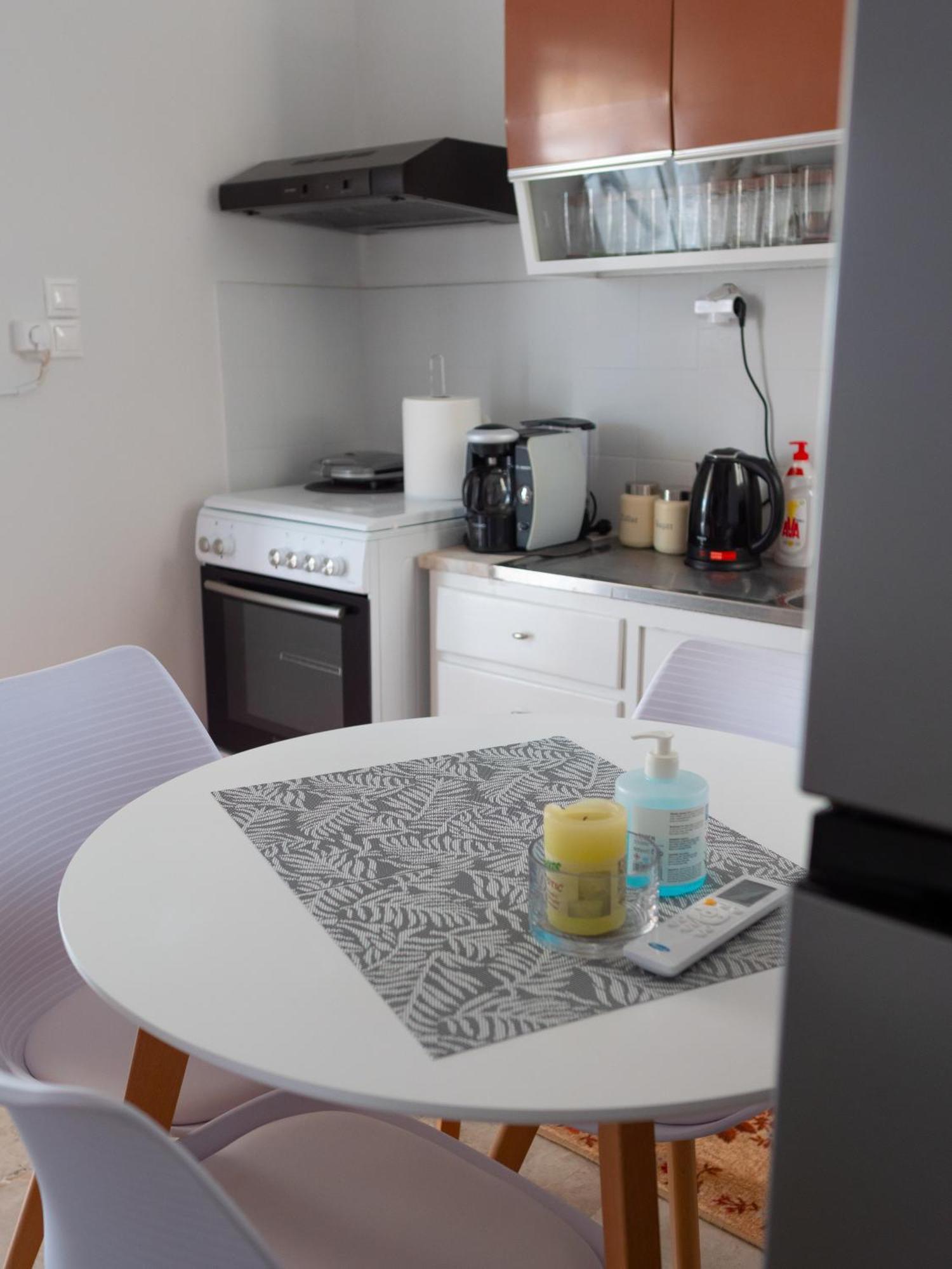 Ferienwohnung Whitehouse Loutraki Exterior foto